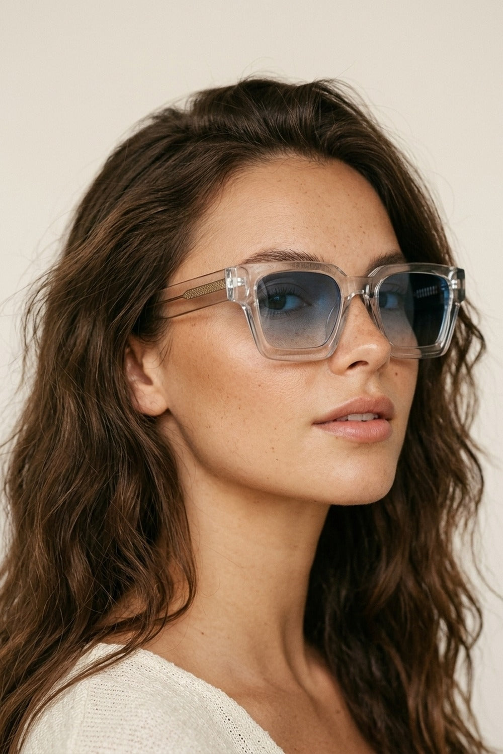 Lunettes de soleil carrées transparent avec monture carrée et verres dégradés multicolores