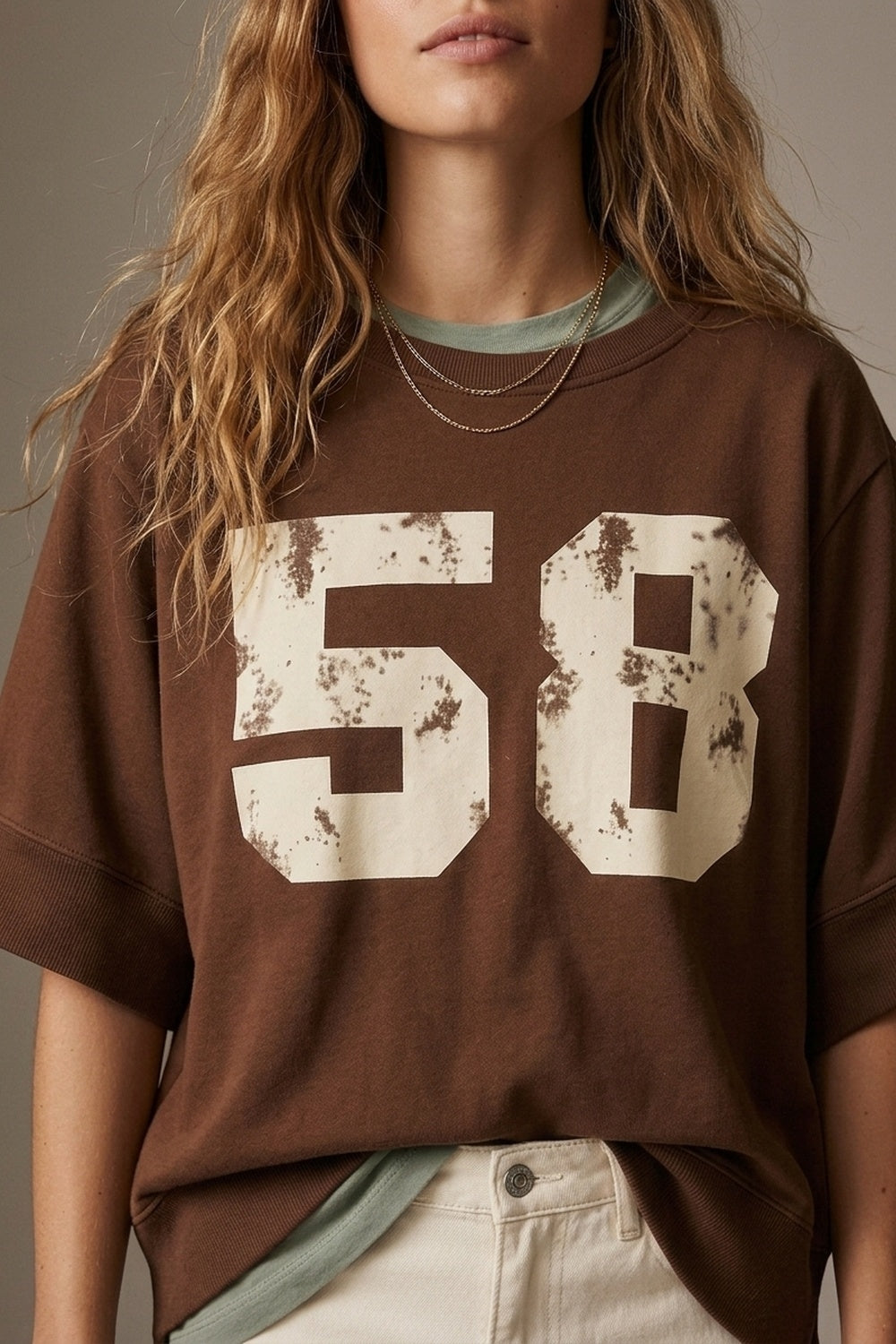 Sweat-shirt marron graphique numéro 58 à manches courtes coupe décontractée