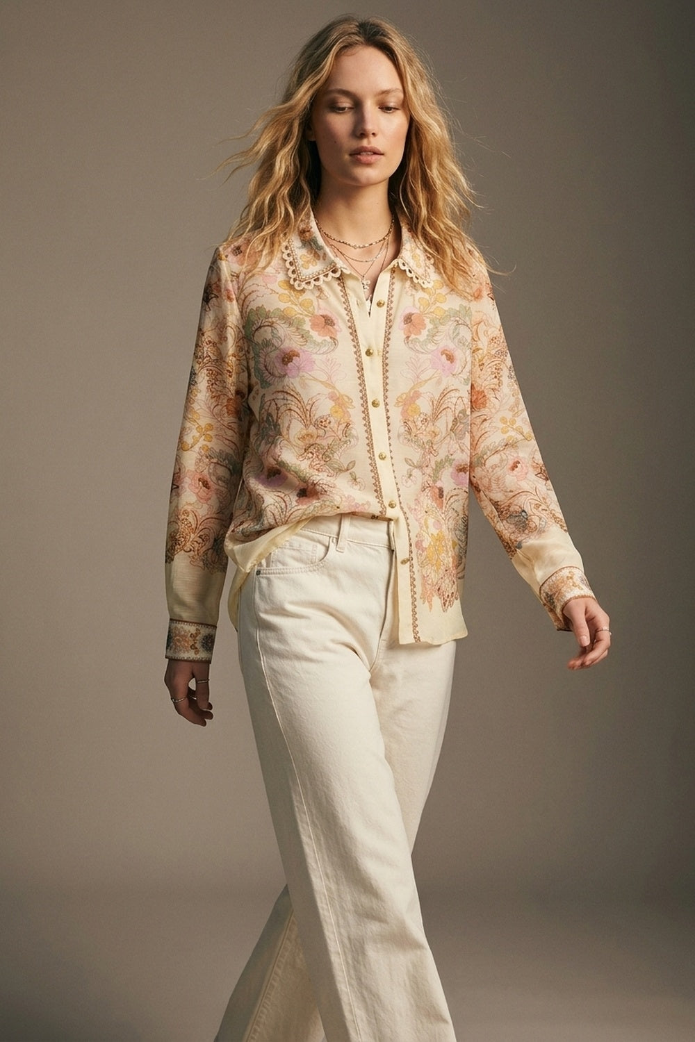 Chemise à imprimé floral jaune beurre avec détail de bordure en dentelle