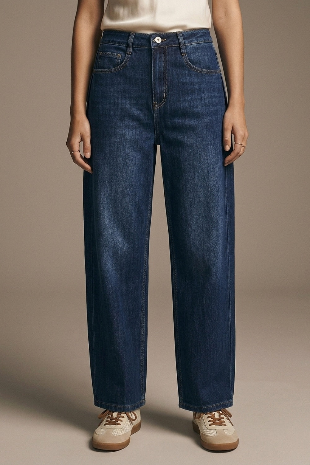 Jeans à jambe large avec fléchettes latérales en bleu profond