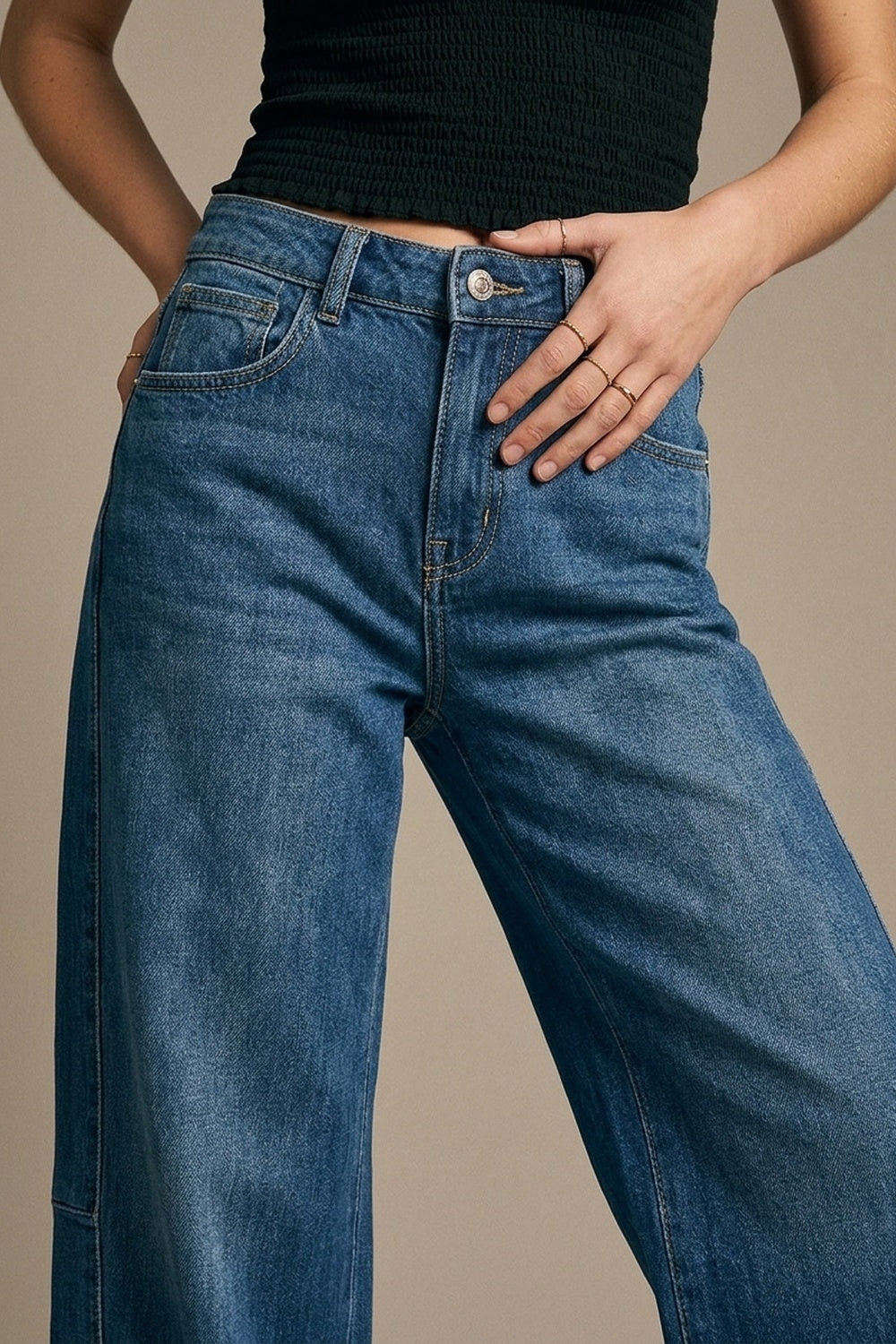 Jean en denim style baril délavage moyen ourlet à revers