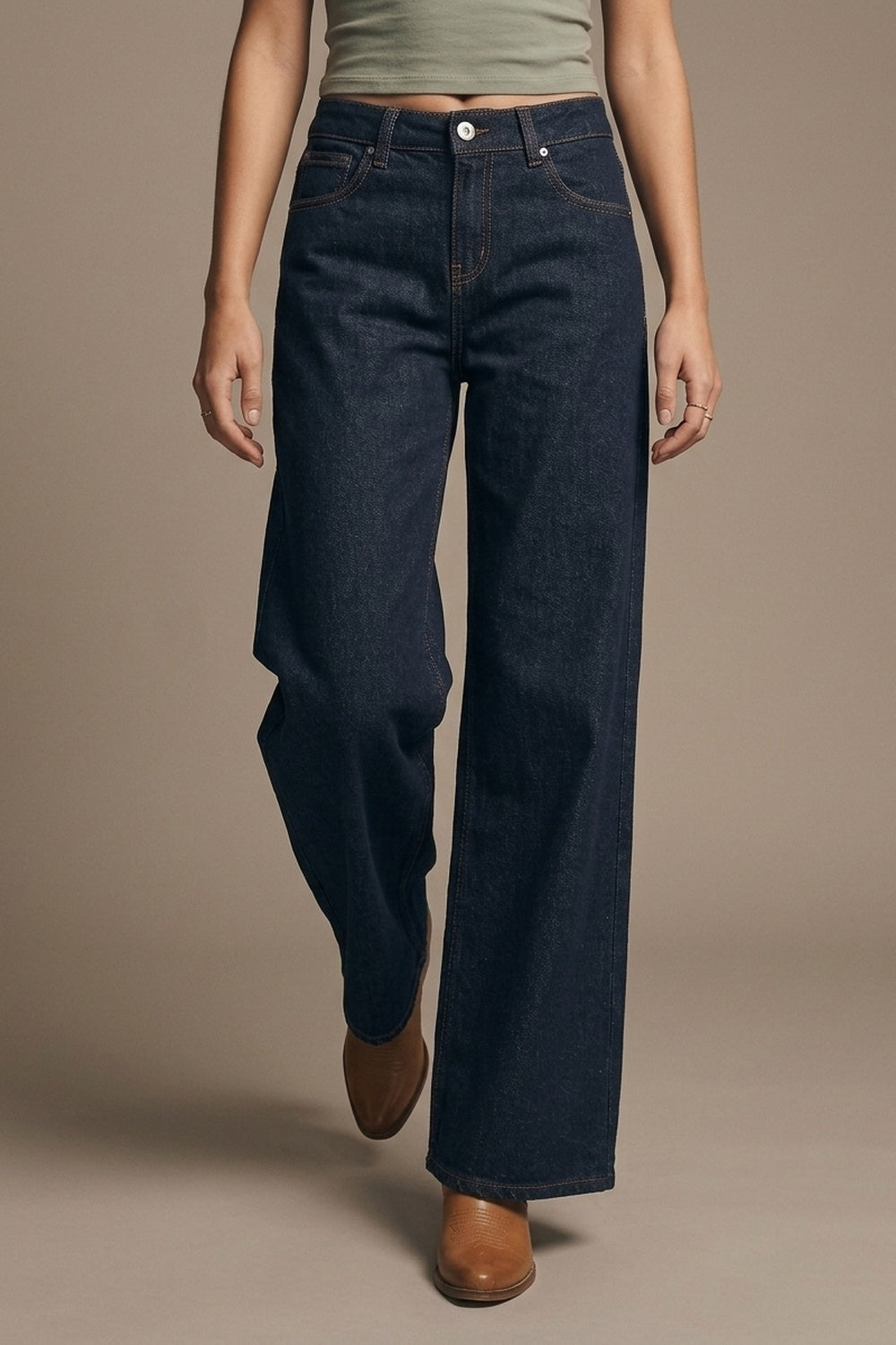 Jeans à jambe large Dark Wash avec surpiqûres contrastées