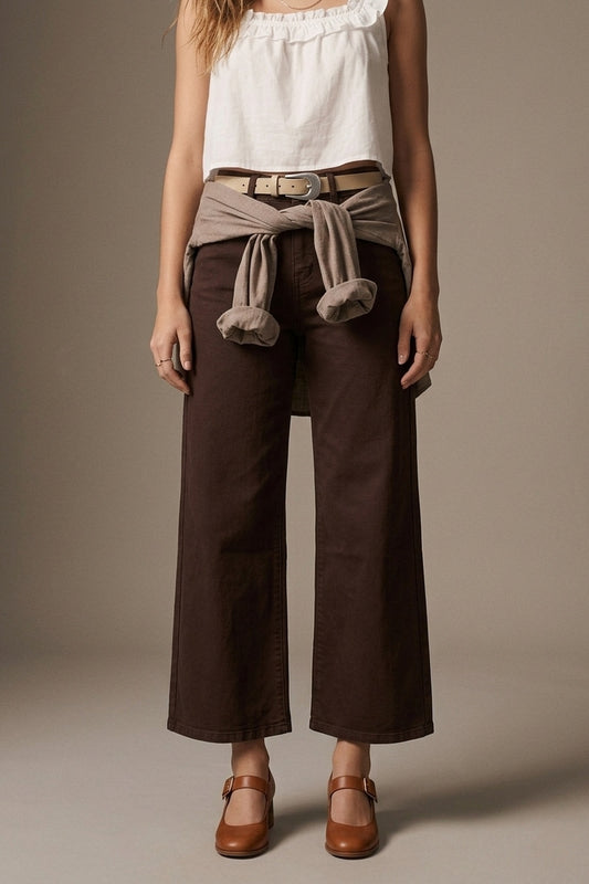 Jeans amples à jambe large et raccourcis en marron chocolat