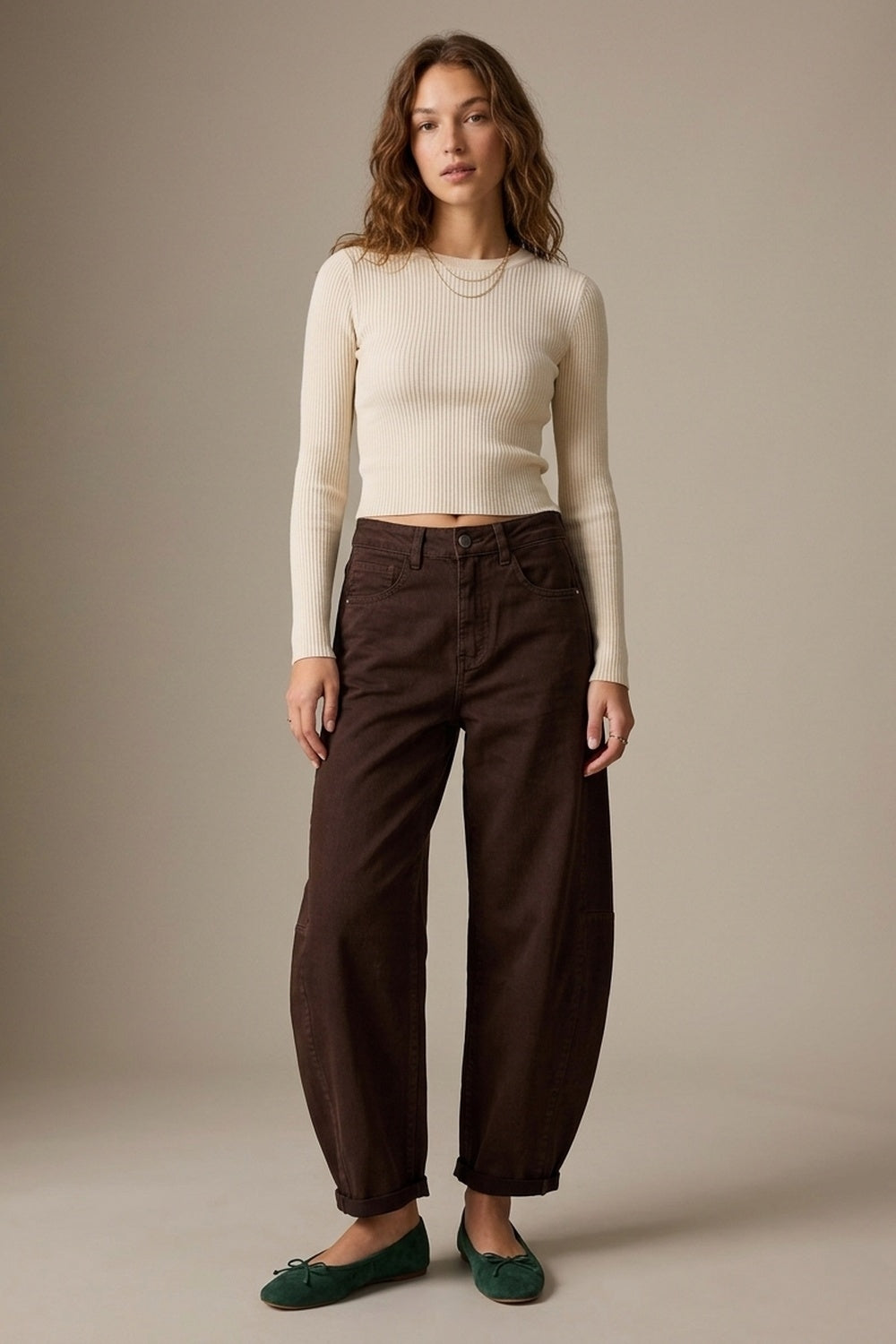 Pantalon à jambe droite et ample en couleur choco