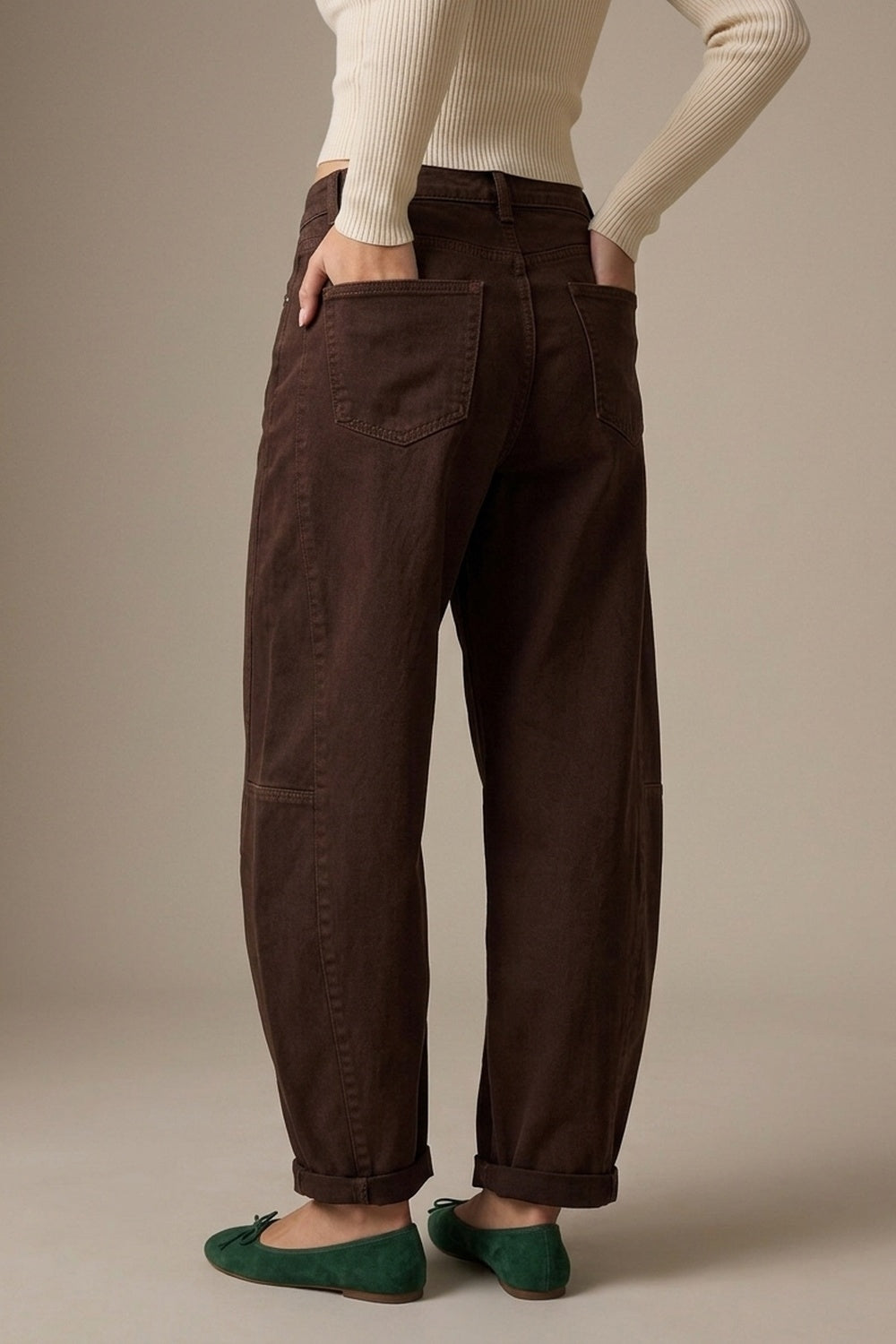 Pantalon à jambe droite et ample en couleur choco
