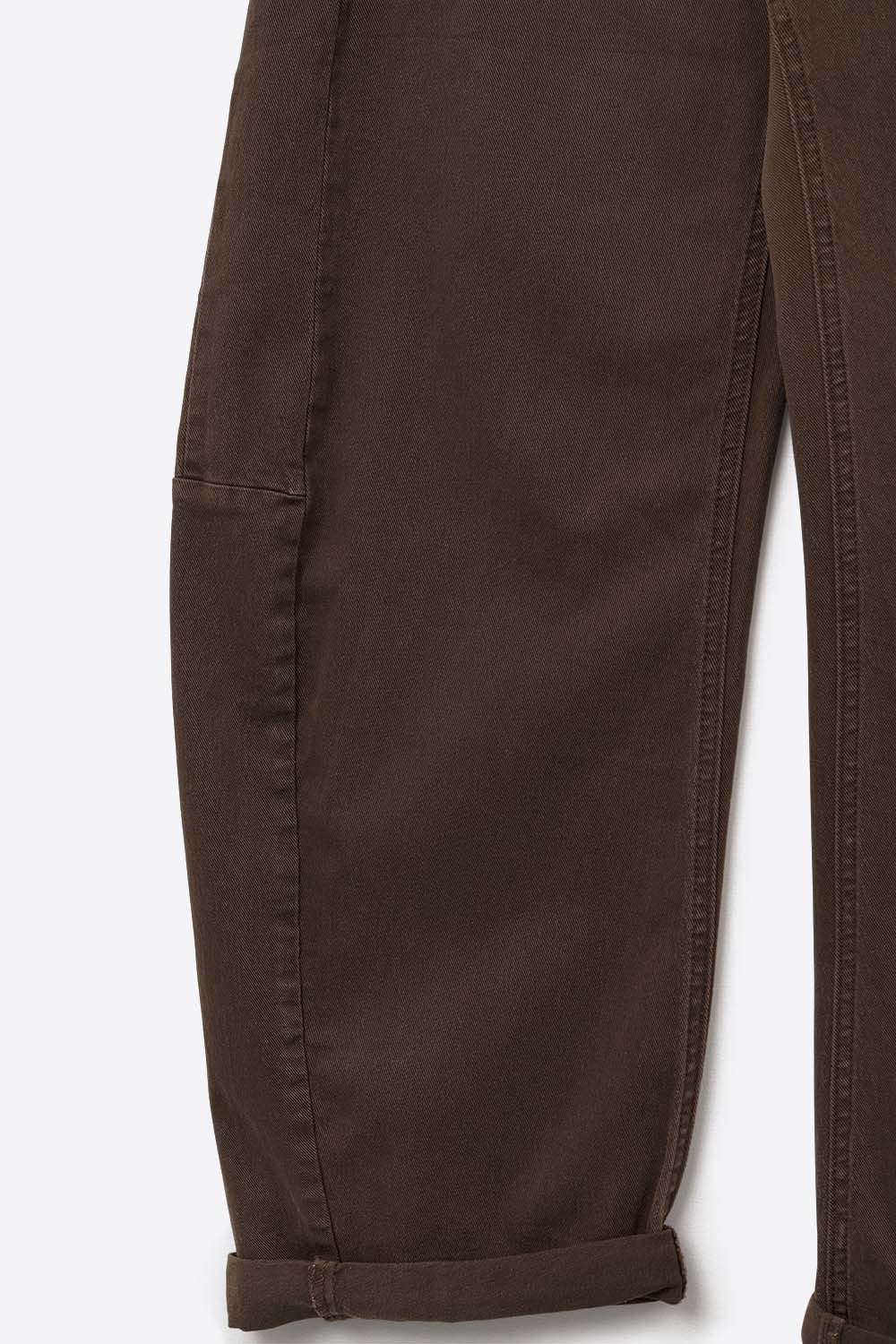 Pantalon à jambe droite et ample en couleur choco