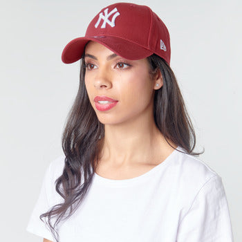 Casquette femmes New-Era  LEAGUE ESSENTIAL 9FORTY NEW YORK YANKEES  Rouge