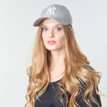 Casquette femmes New-Era  LEAGUE BASIC 9FORTY NEW YORK YANKEES  Gris