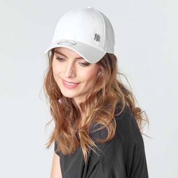Casquette femmes New-Era  LEAGUE BASIC 9FORTY NEW YORK YANKEES  Blanc