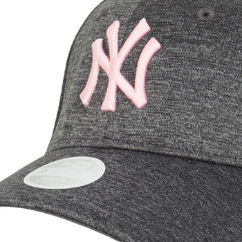 Casquette femmes New-Era  ESSENTIAL 9FORTY NEW YORK YANKEES  Gris