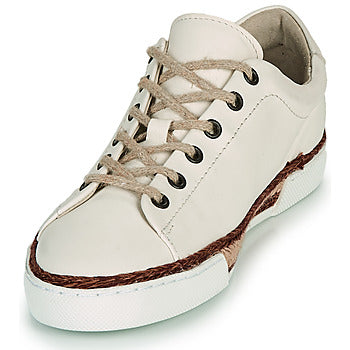 Baskets basses femmes Pataugas  LUCIA/N F2G  Blanc