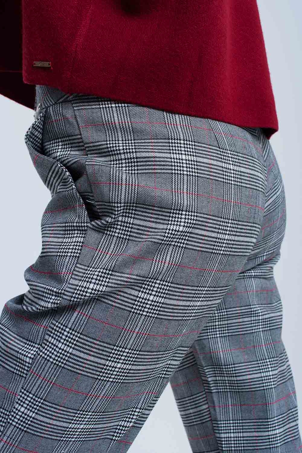Pantalon gris imprimé rouge tartan