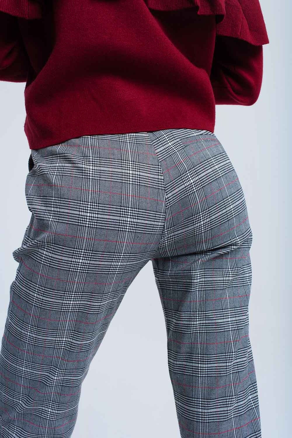 Pantalon gris imprimé rouge tartan