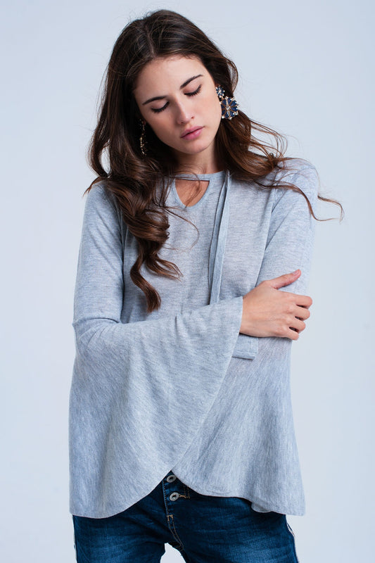 Pull gris avec manches cloche