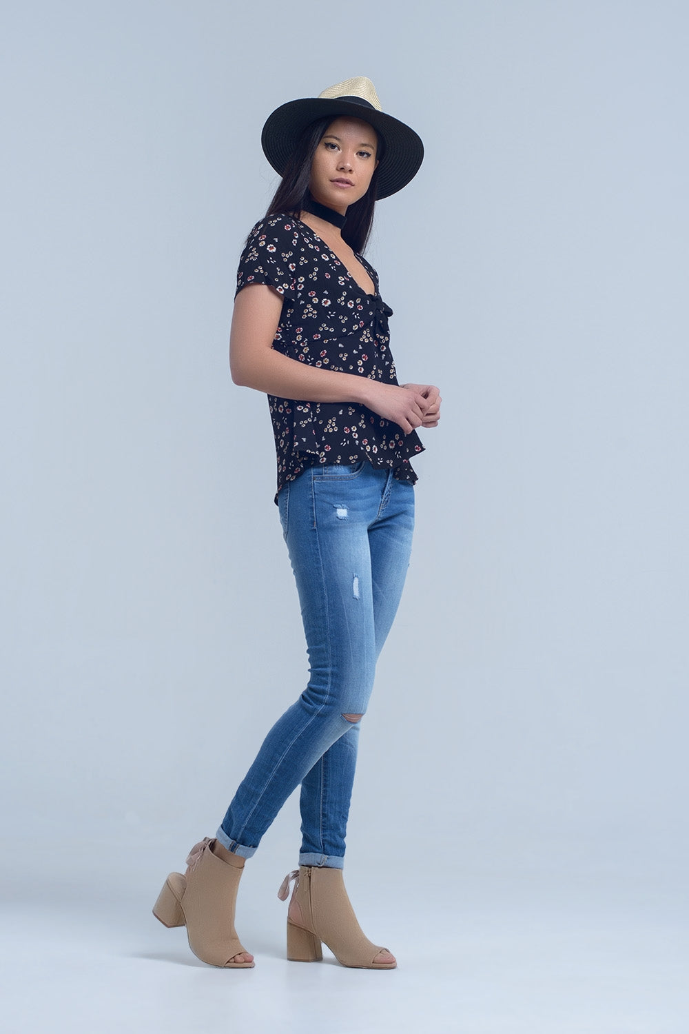 Jean skinny avec déchirures au genou