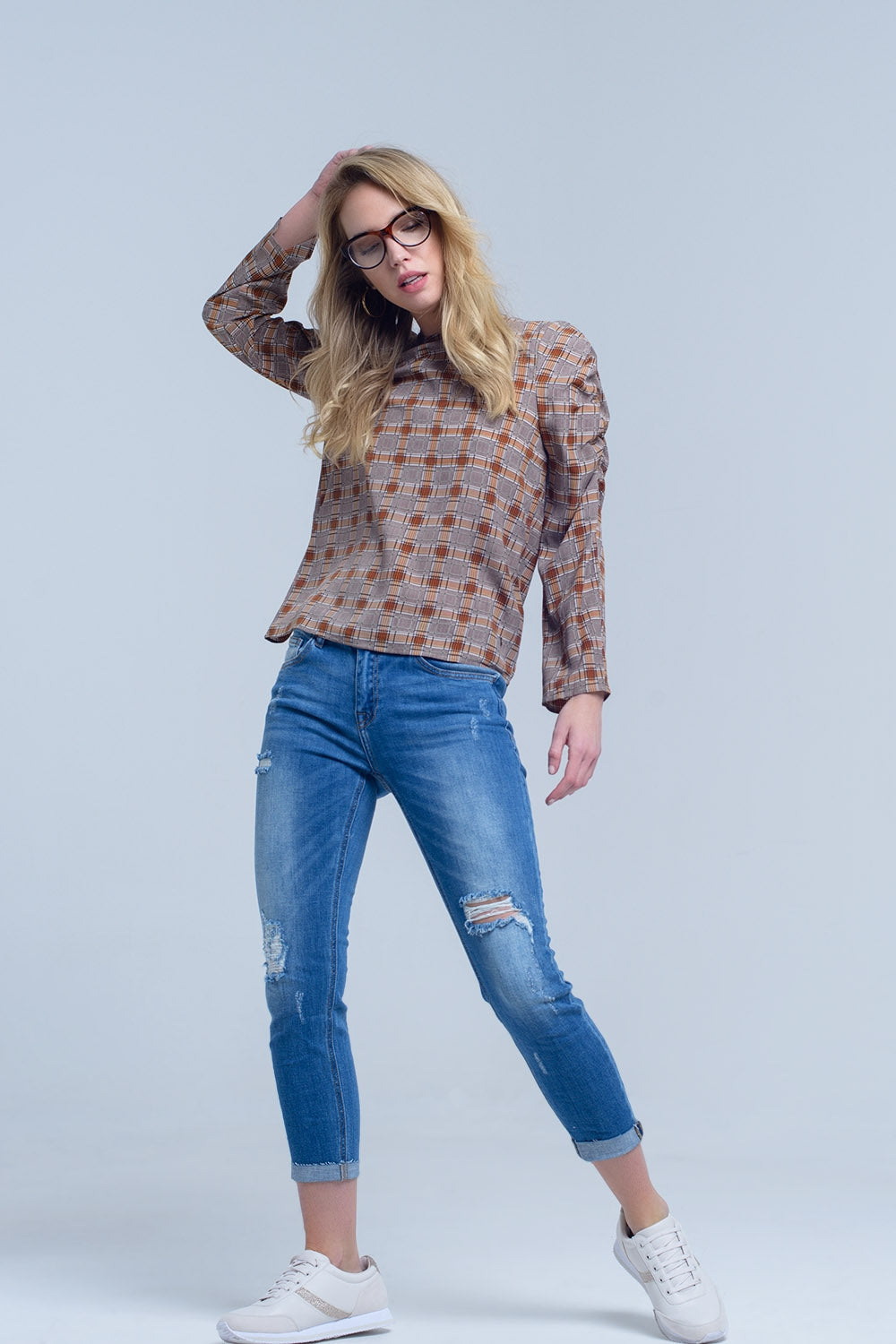 Top marron avec imprimé à carreaux