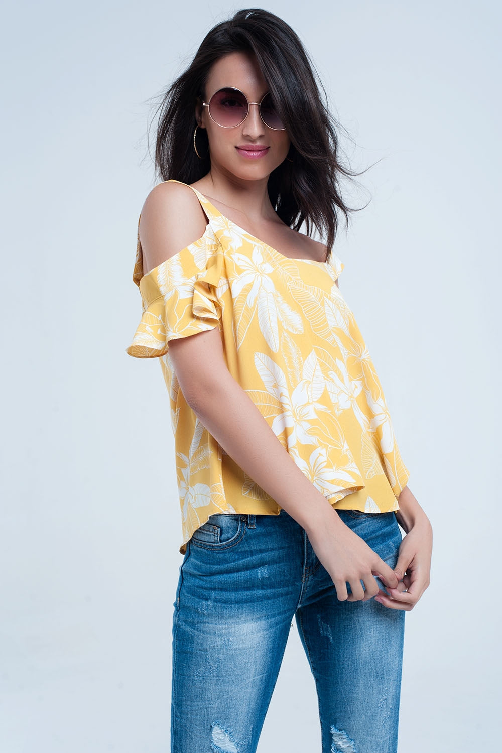 Top fleur jaune et volants