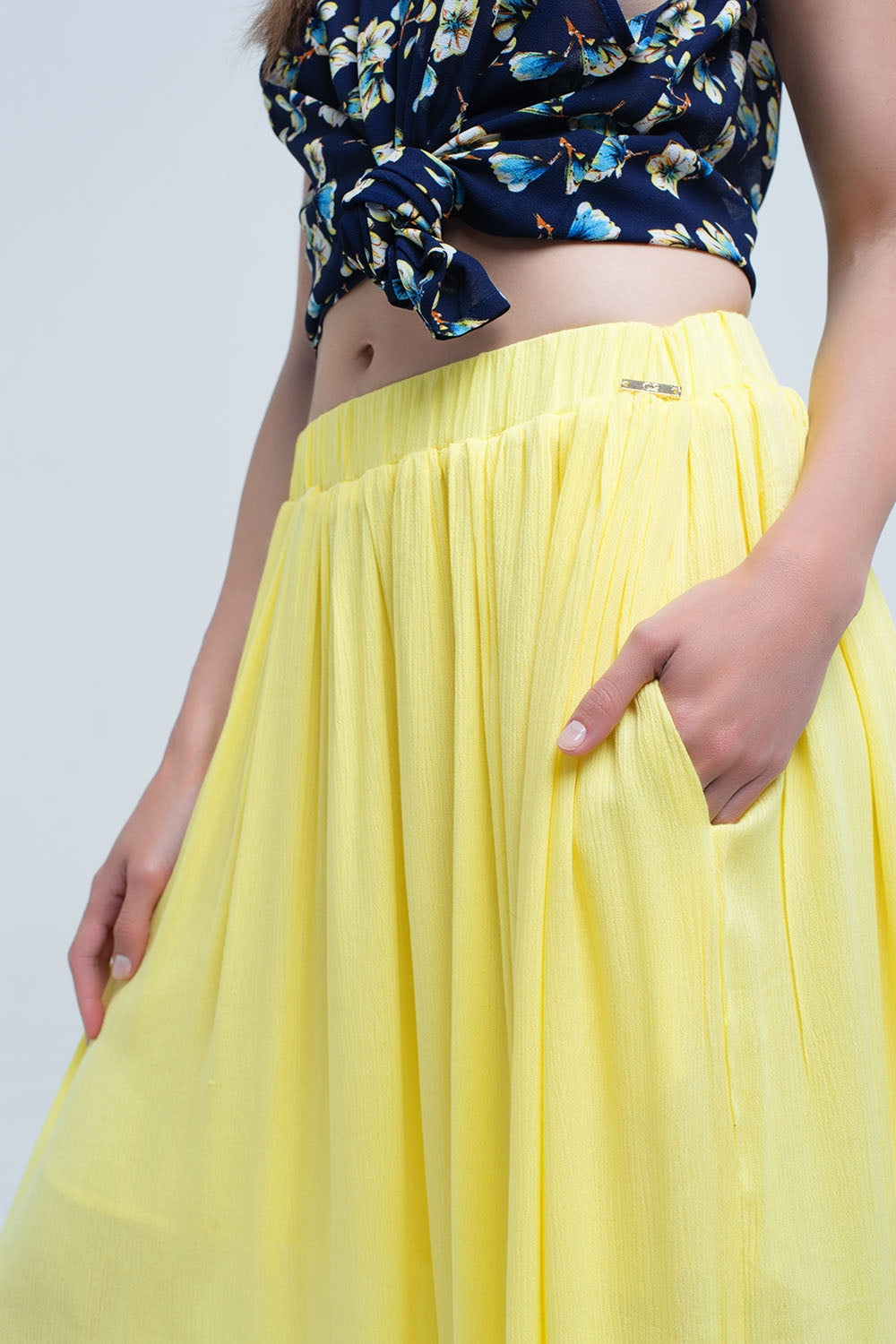 Jupe maxi jaune avec des poches