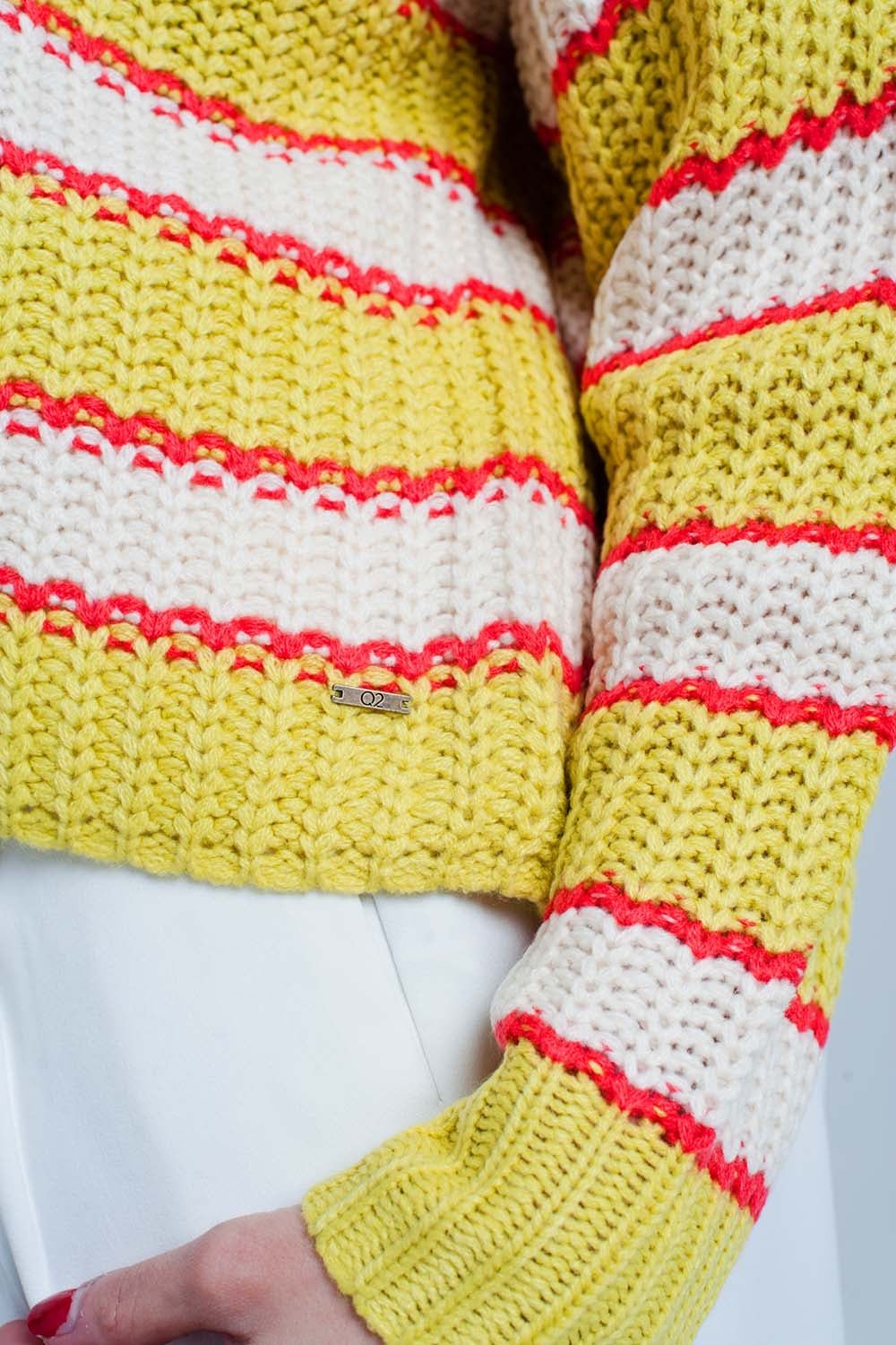 Pull Jaune avec rayé encolure large