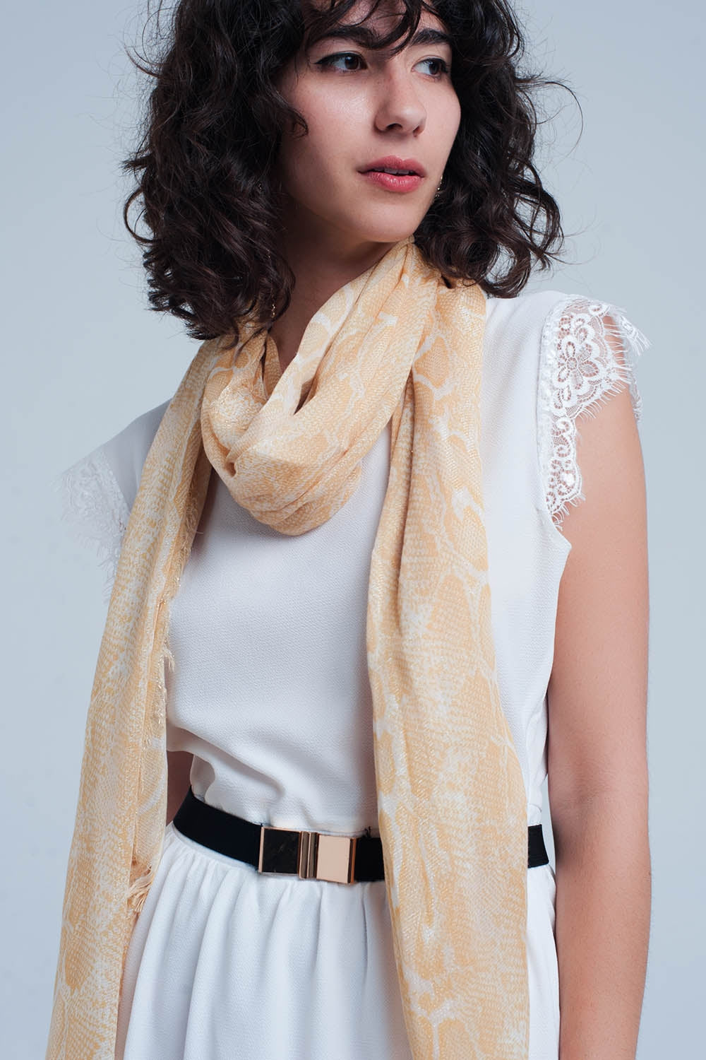 Foulard jaune avec imprimé léopard