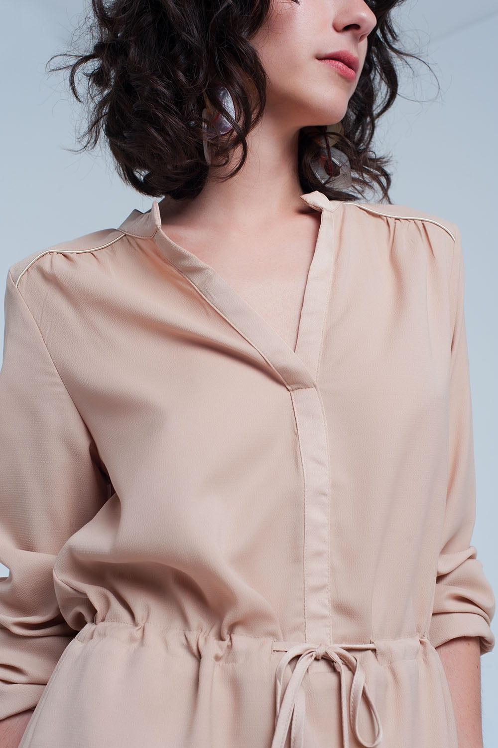 Robe Beige chemise courte à nouer à la taille