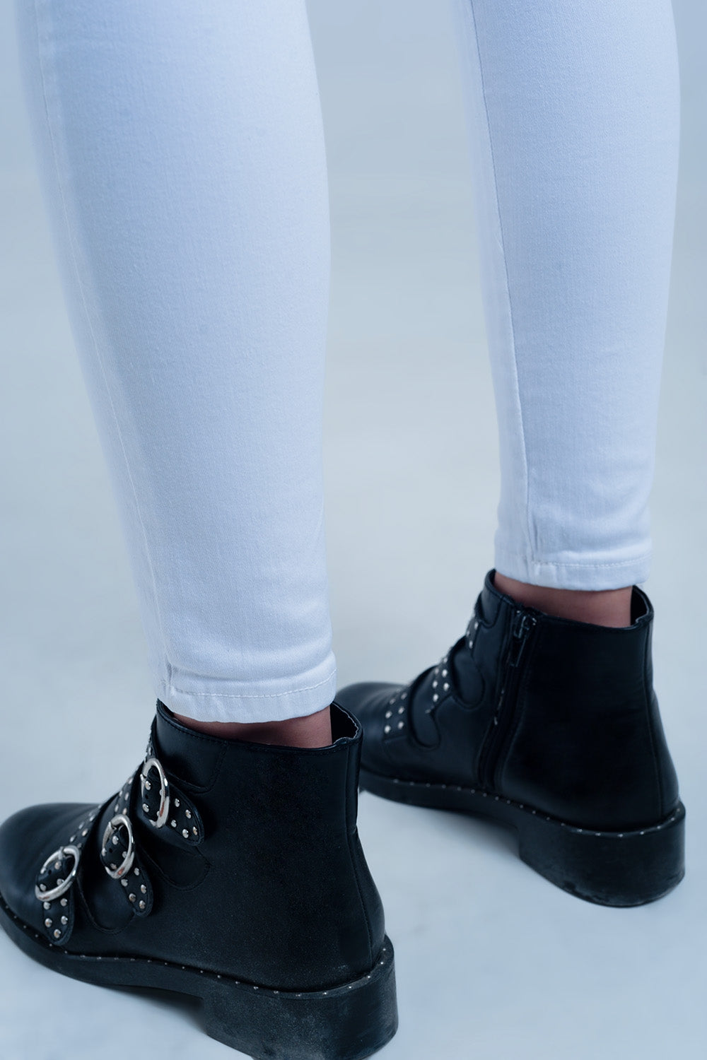 Jeggings blancs avec poches arrières