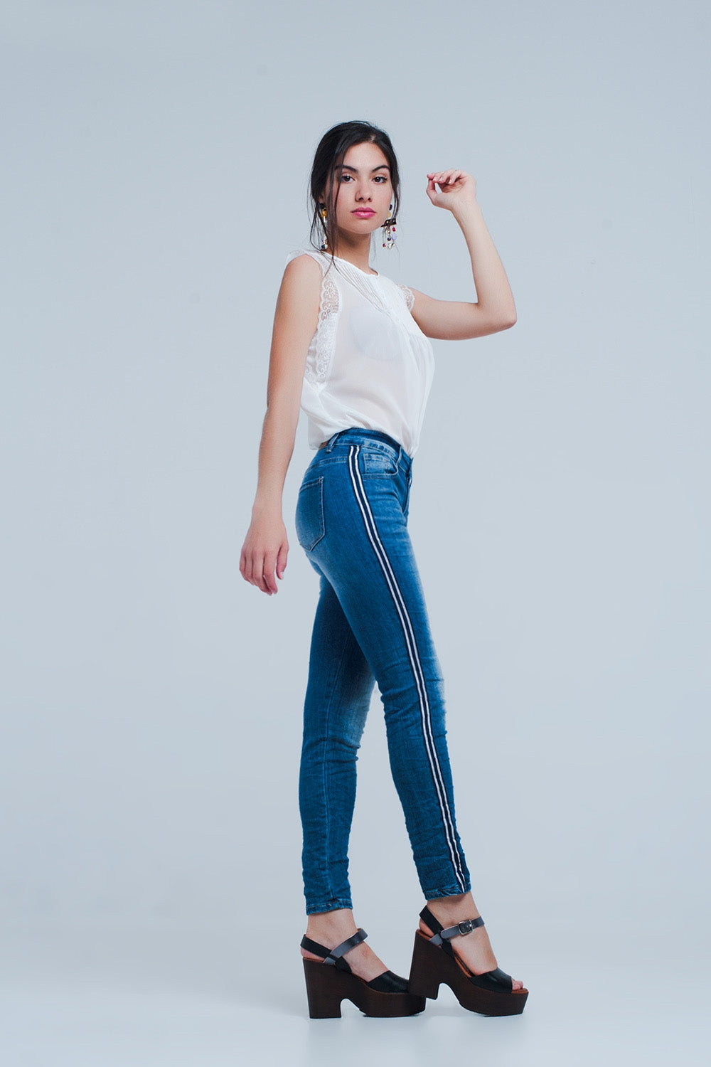 Jean skinny avec bande sur la couture latérale