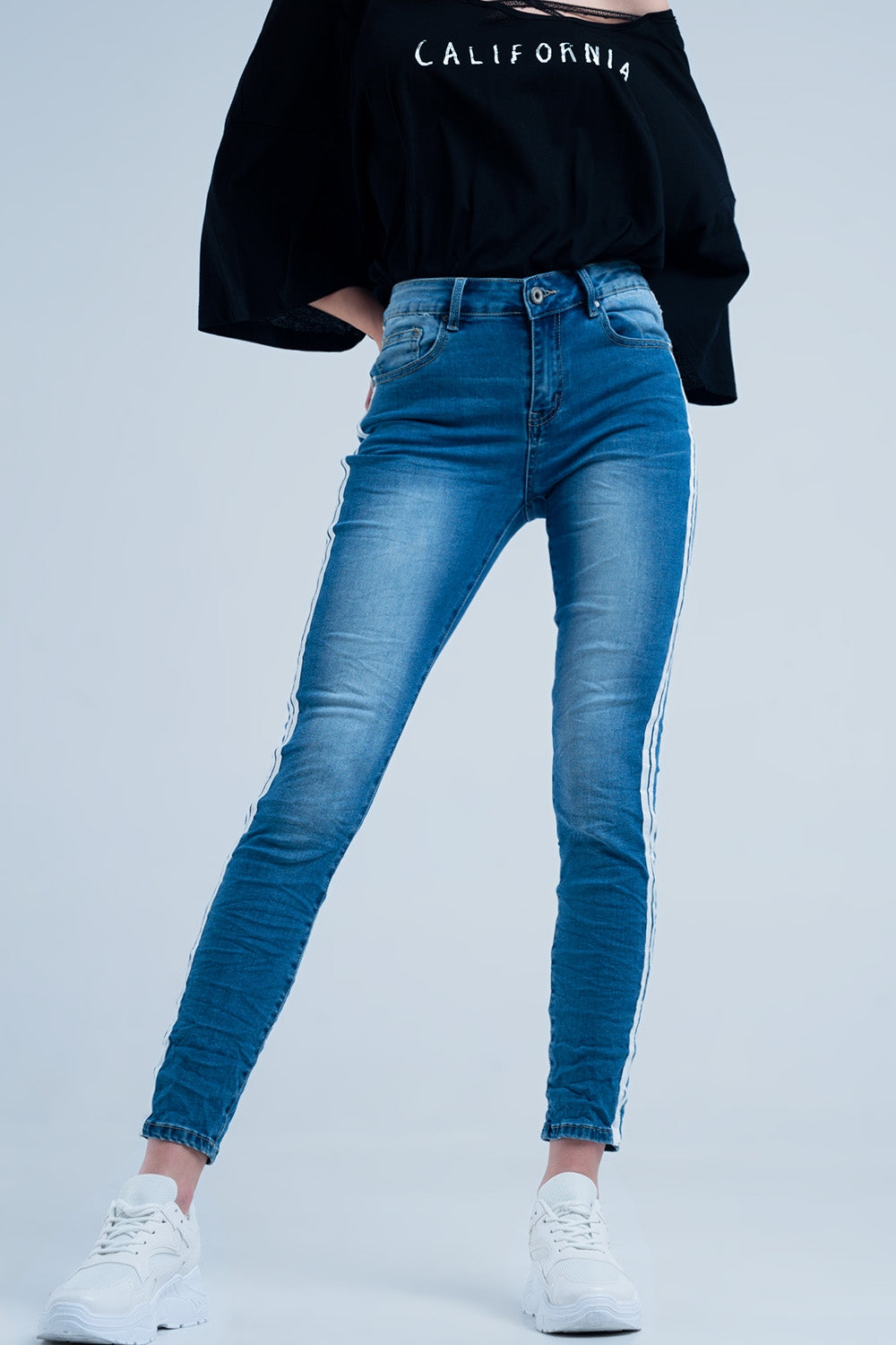 Jean skinny avec bande sur la couture latérale