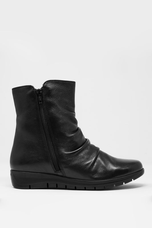 Bottines plates en cuir