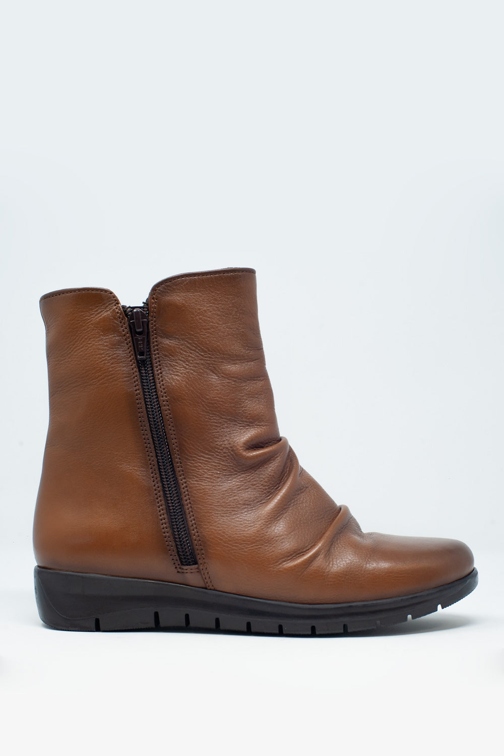 Bottines plates en cuir marron