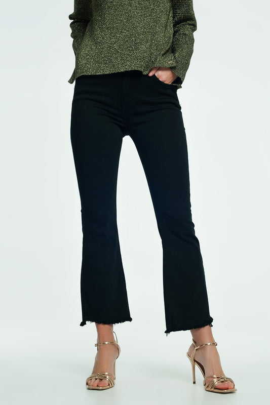 Jean taille haute évasé à ourlet brut en noir