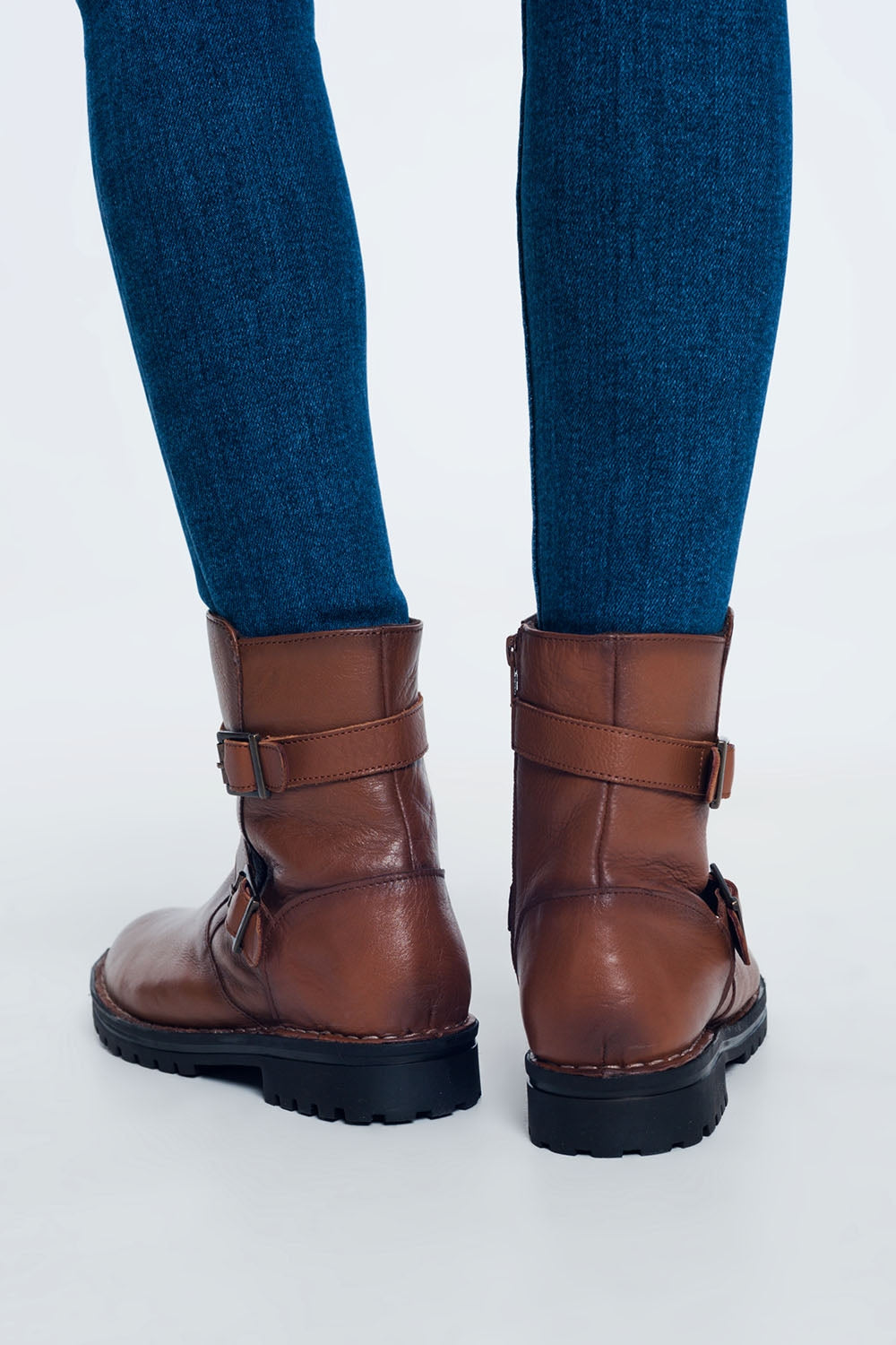 Bottines avec boucle marron