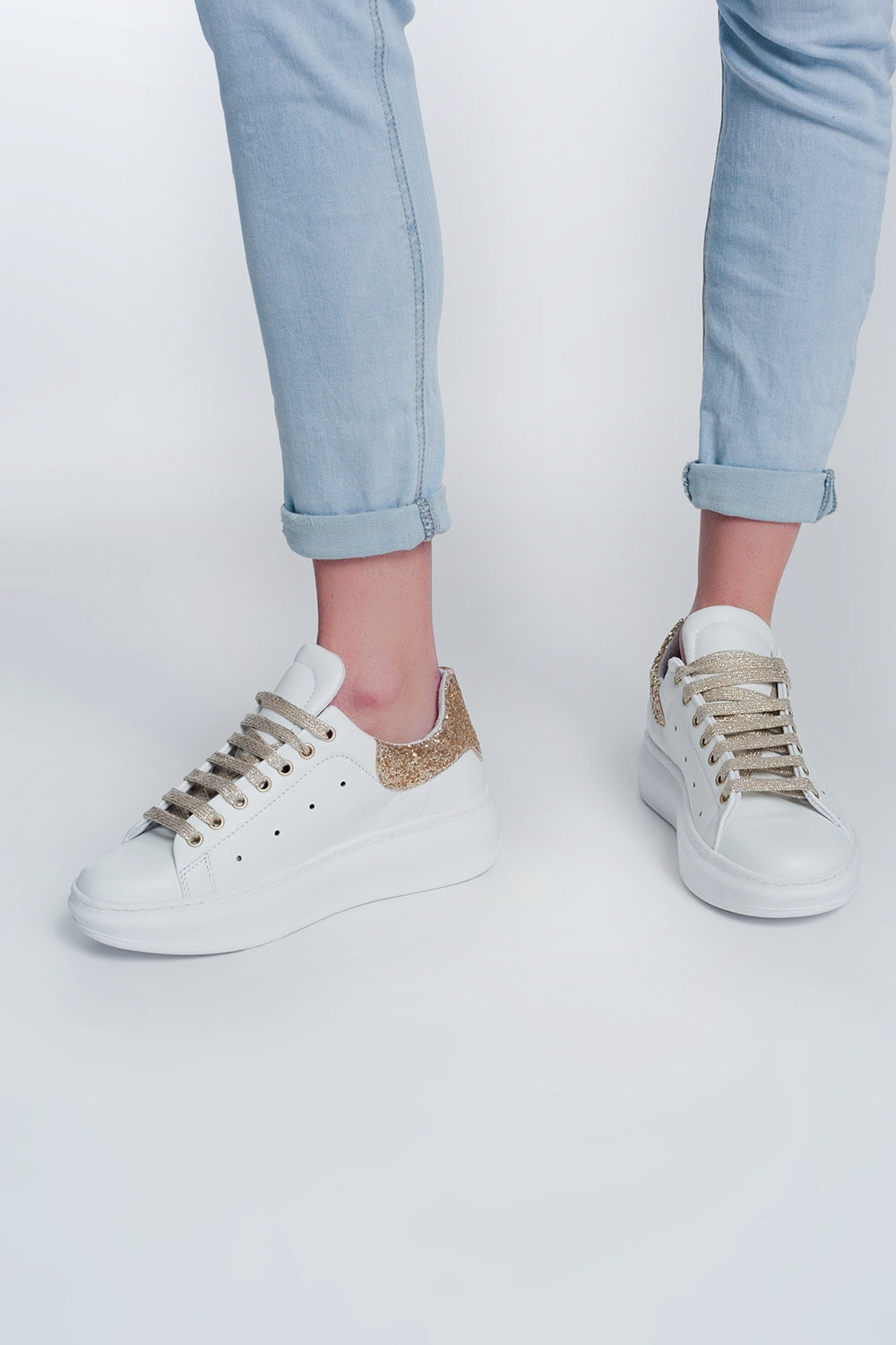 Jean style jogger délavage lumière