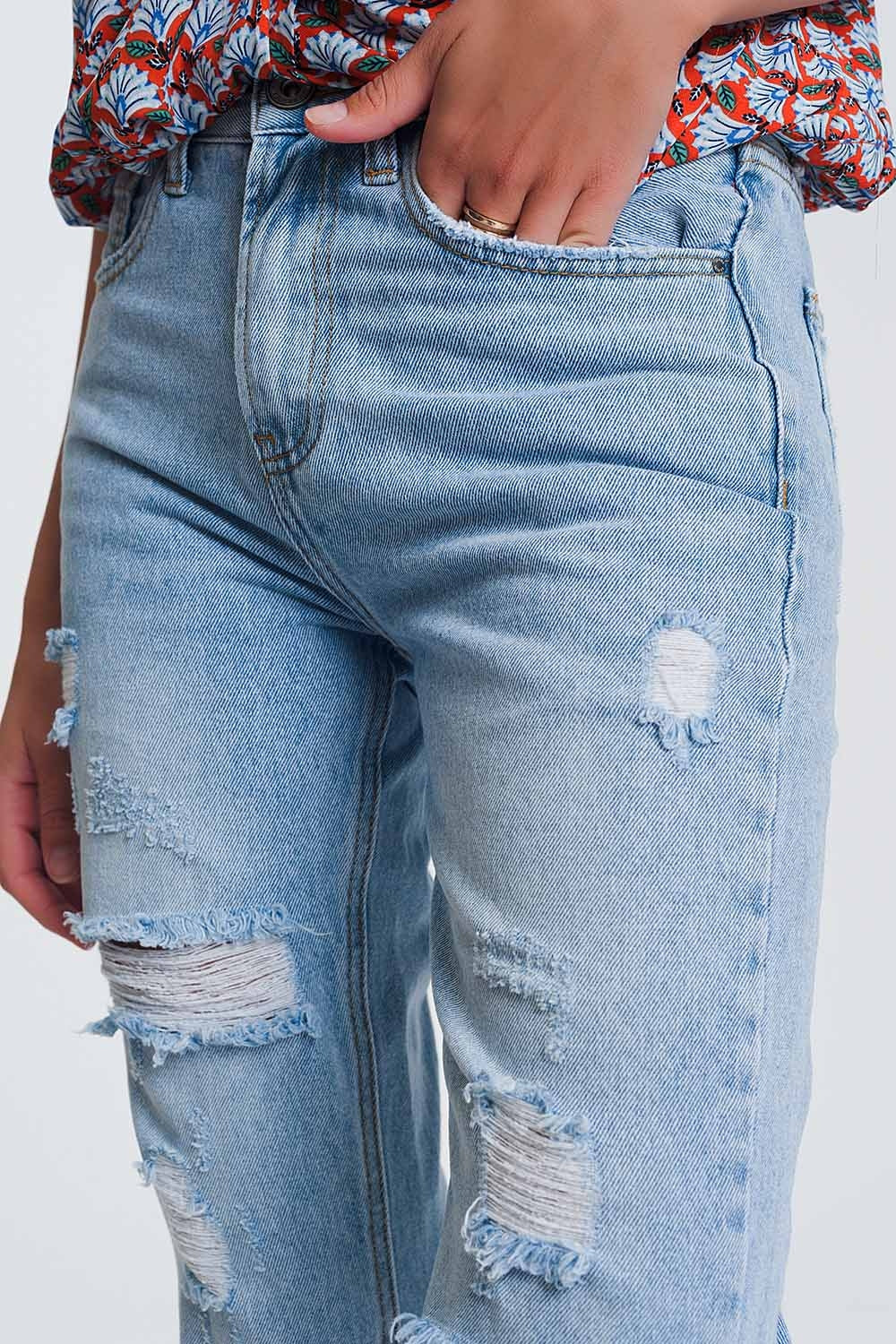 Jean droit style années 90 avec déchirures