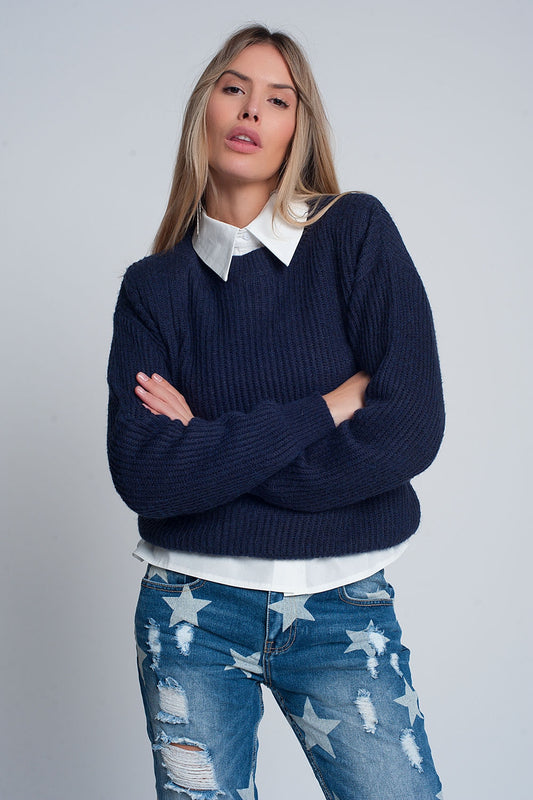 Pull côtelé de couleur marine