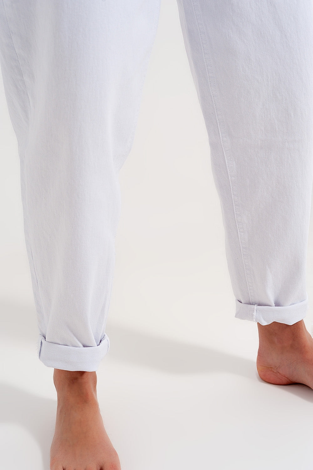 Jean fuselé et ample à taille haute blanc