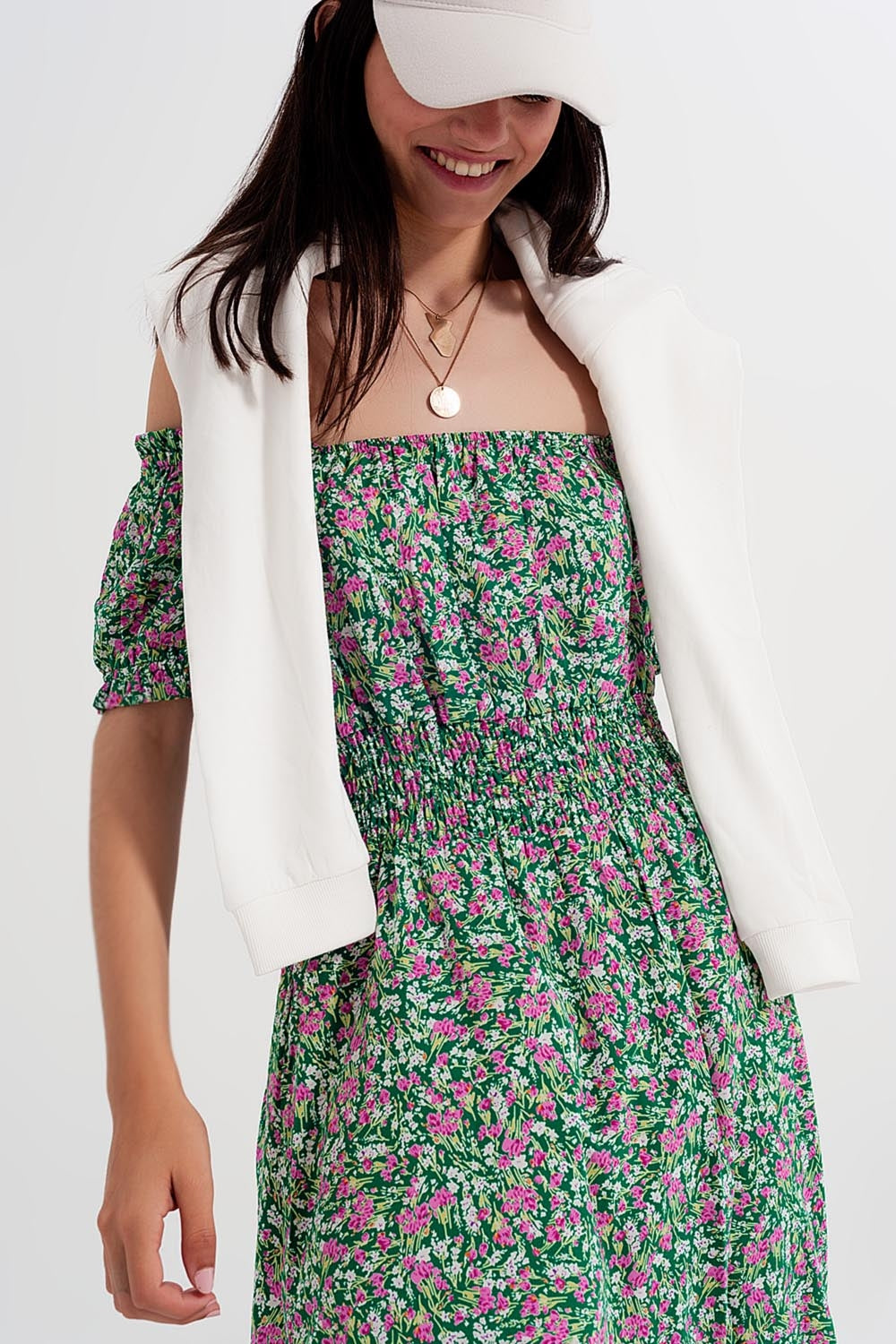 Mini robe avec détail froncé en imprimé floral vert