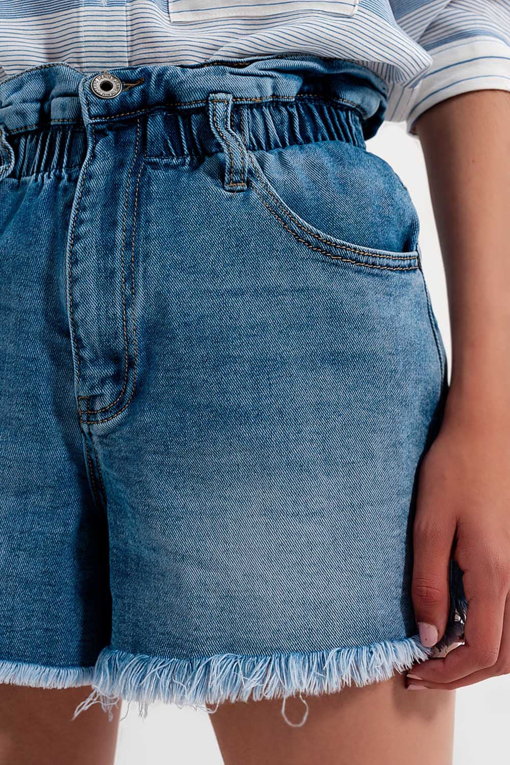 Short en jean à taille haute froncée