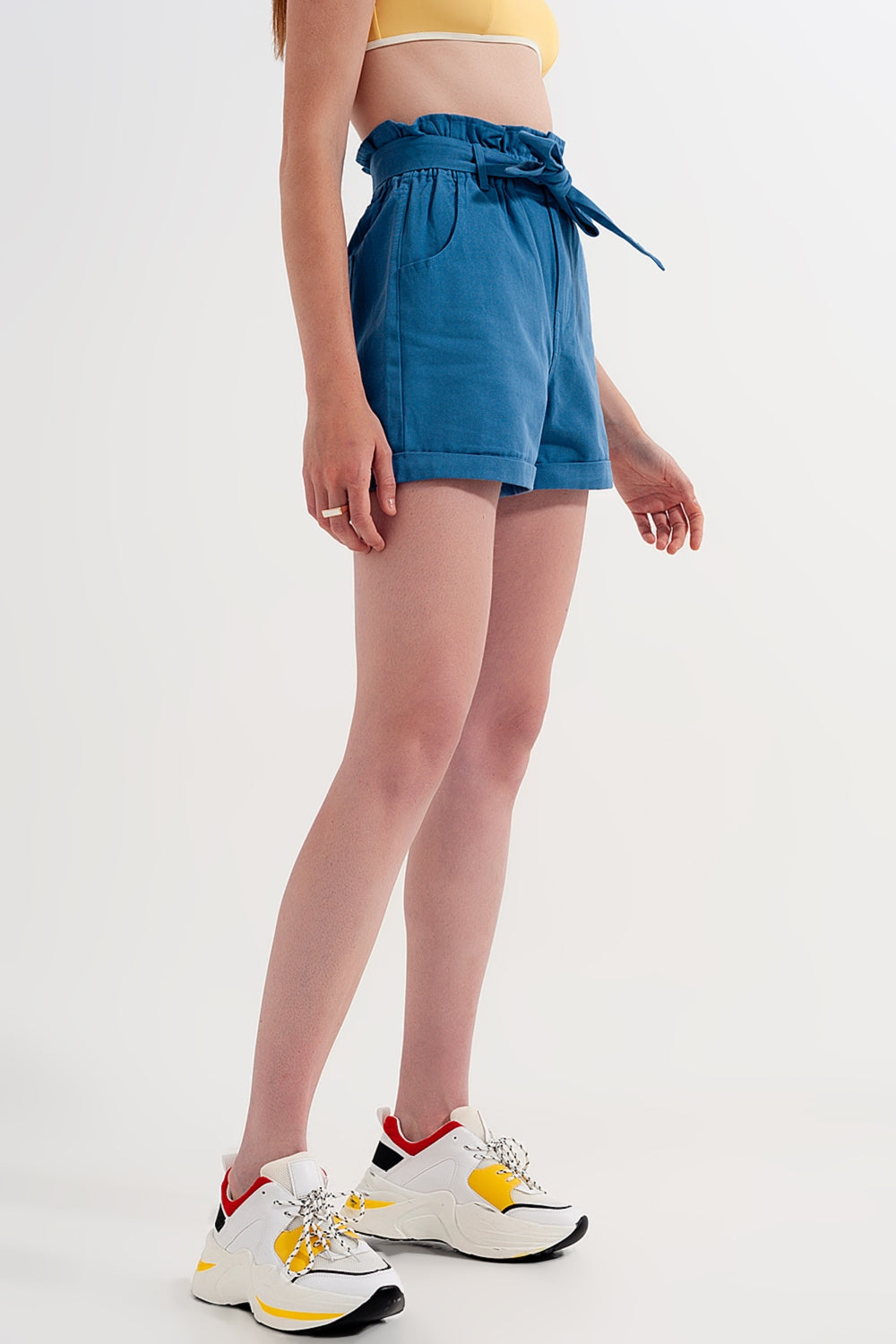 Short avec ceinture sur la taille Bleu