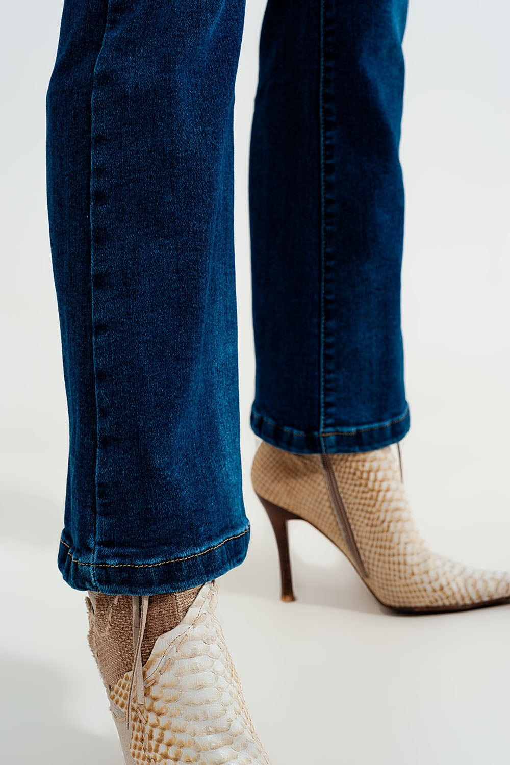 Jean stretch évasé taille haute Délavage moyen
