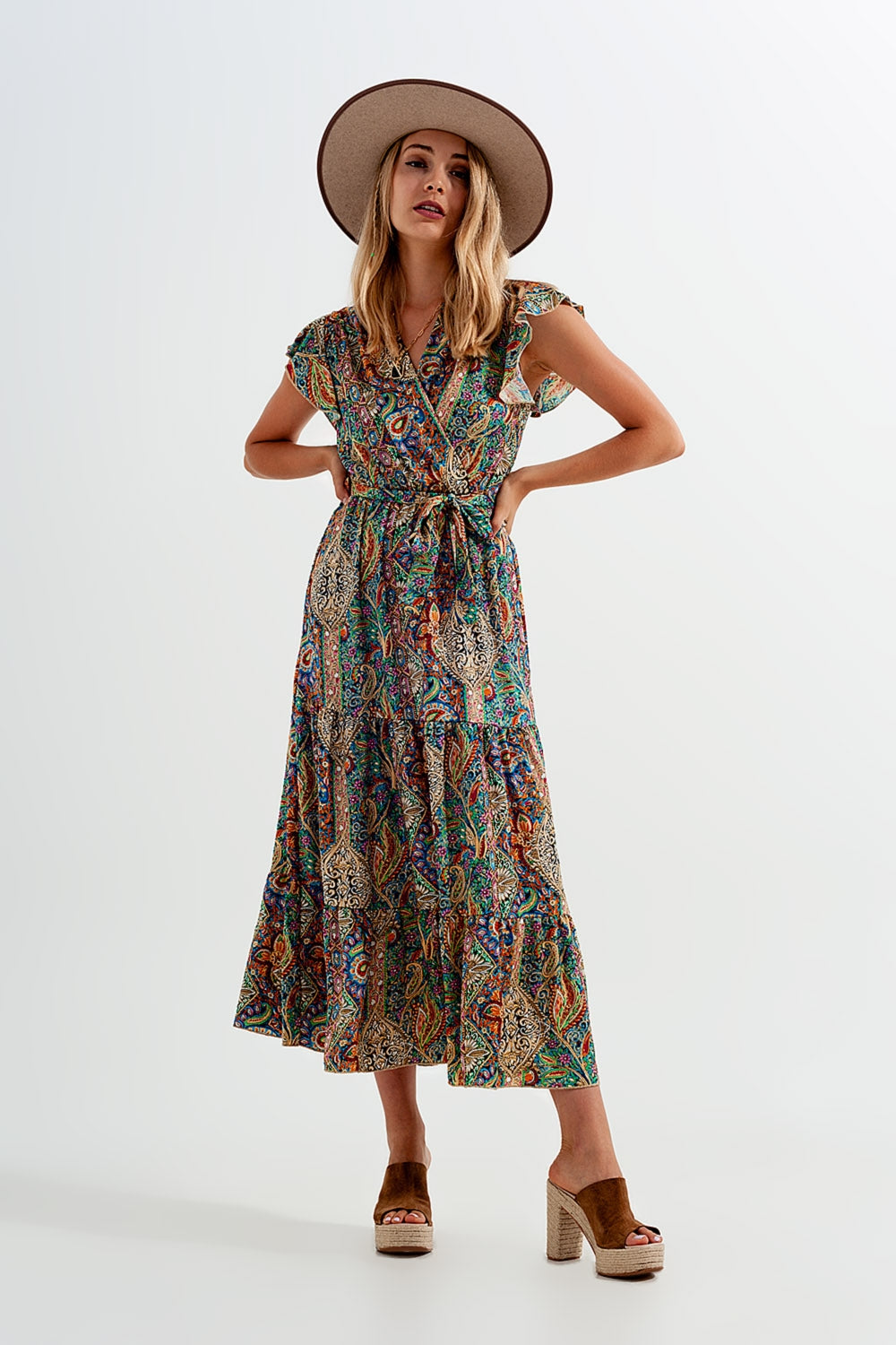 Robe longueur mollet avec ourlet à volants et imprimé cachemire en vert