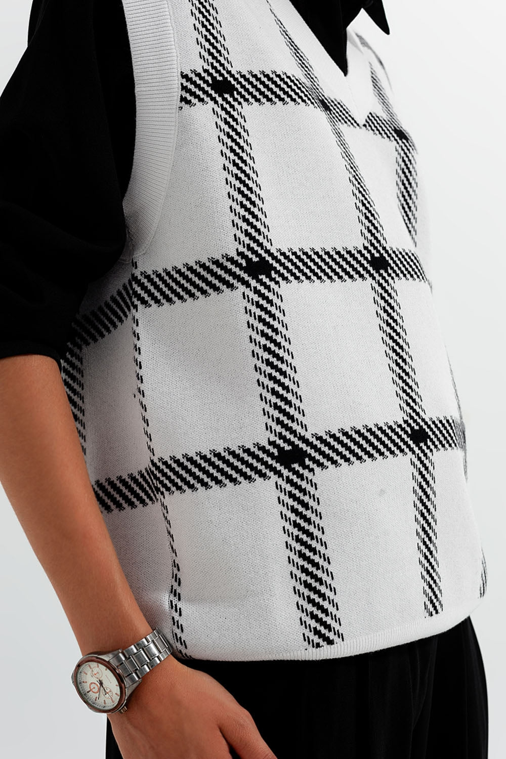 Veste en tricot avec de grandes hachures croisées
