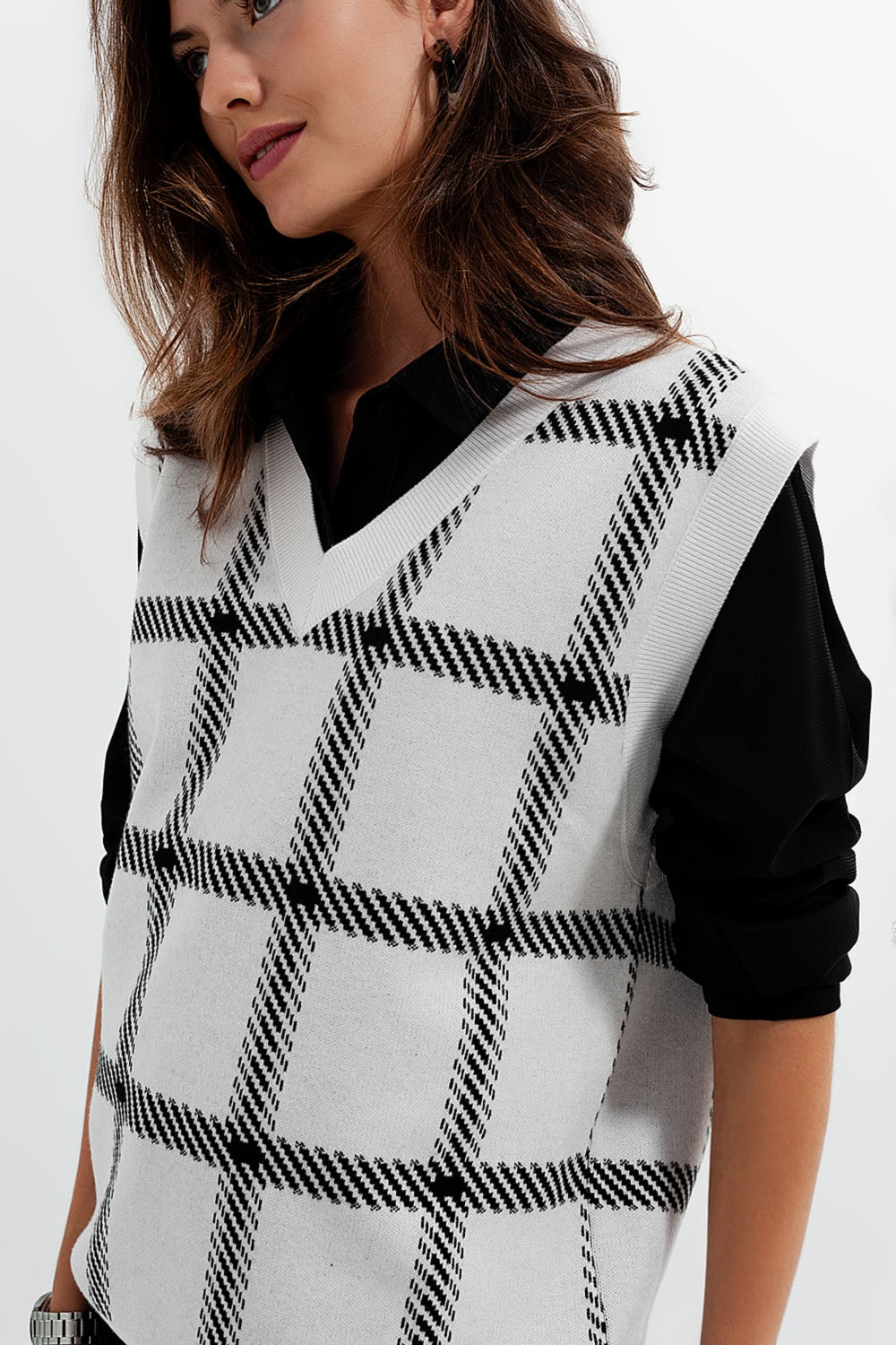 Veste en tricot avec de grandes hachures croisées
