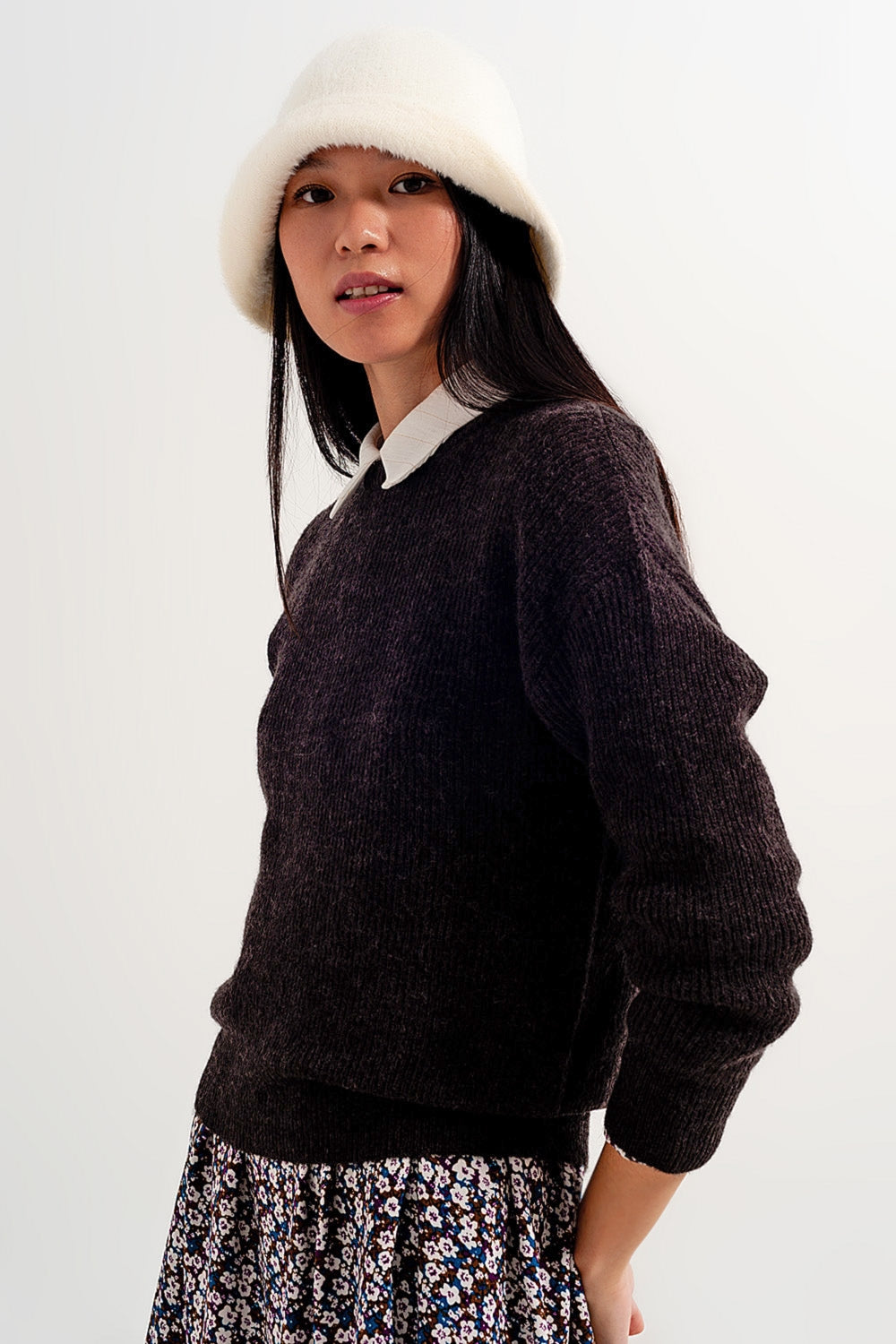 Pull ras de cou en Chocolat