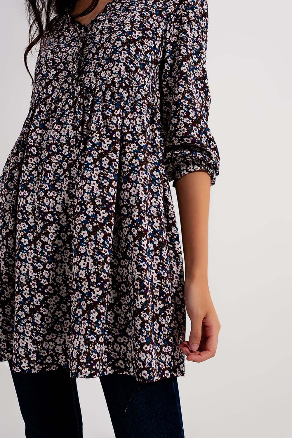 Robe courte boutonnée à imprimé fleuri marron