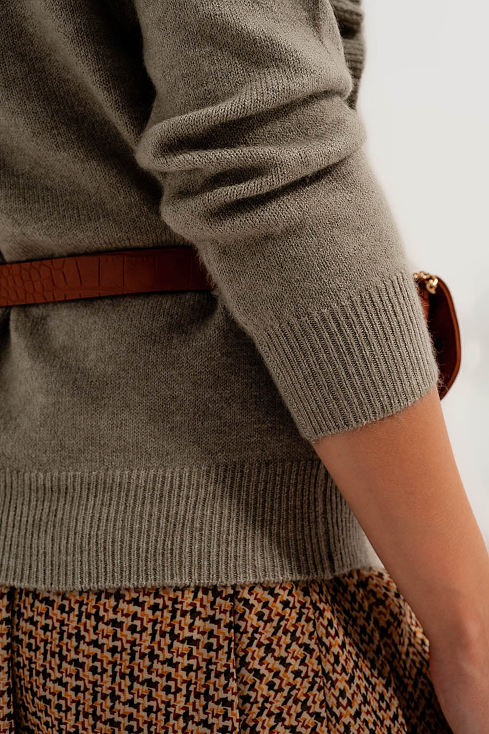 Pull vert sauge à volants