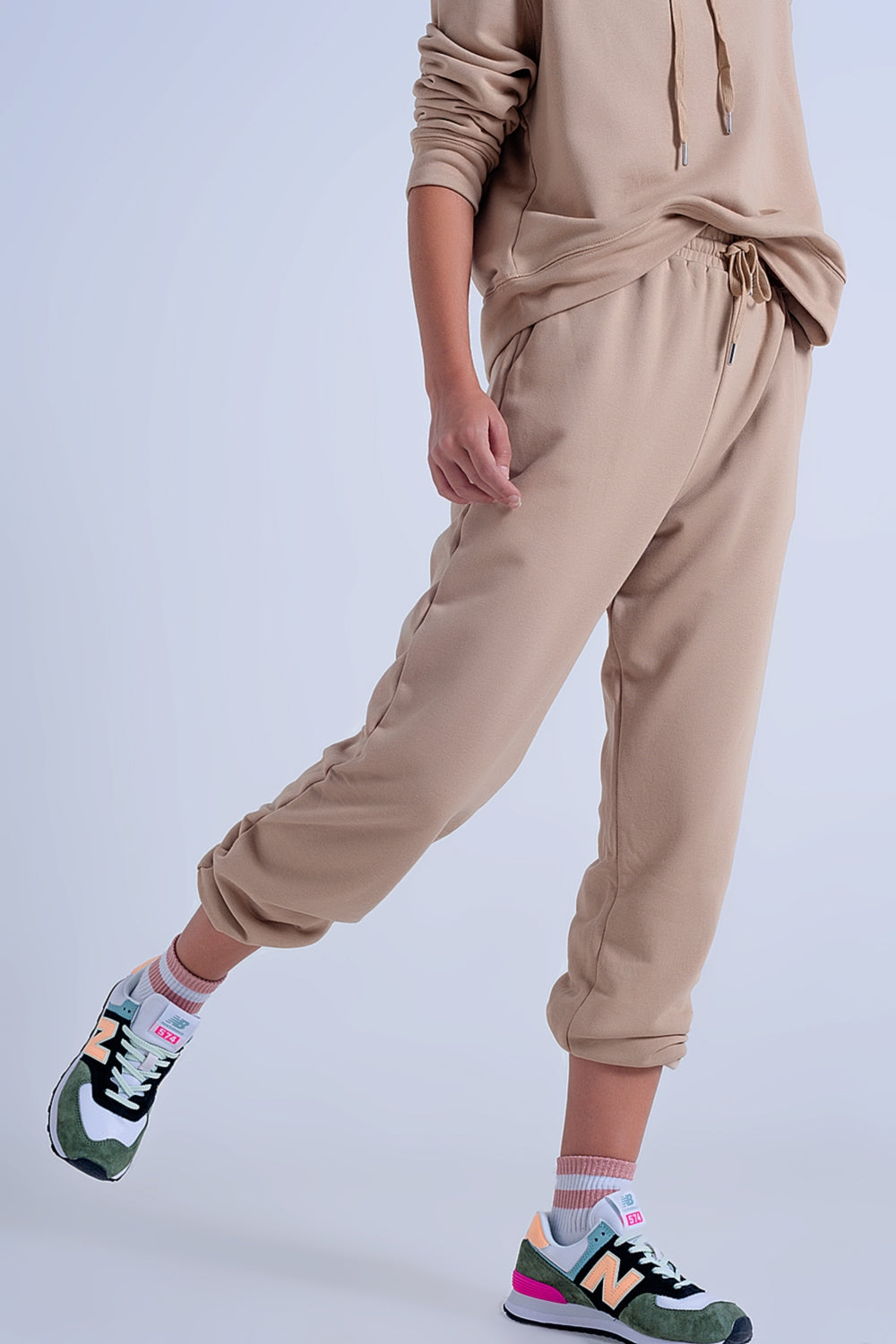 Jogger basique en coton avec lien à nouer beige