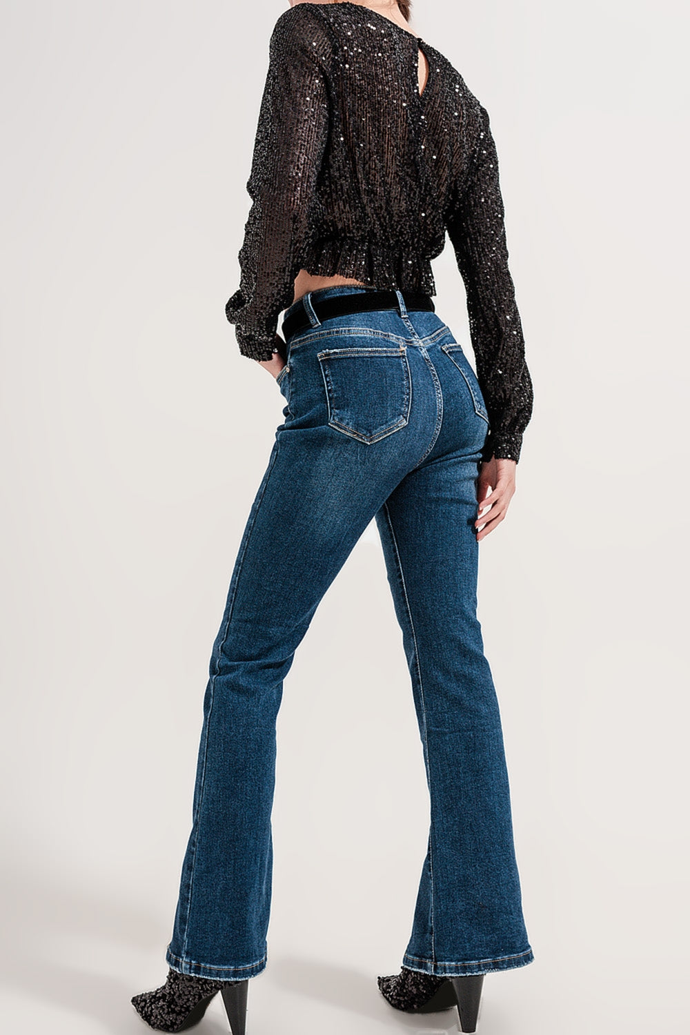 Jeans évasé à ourlet fendu