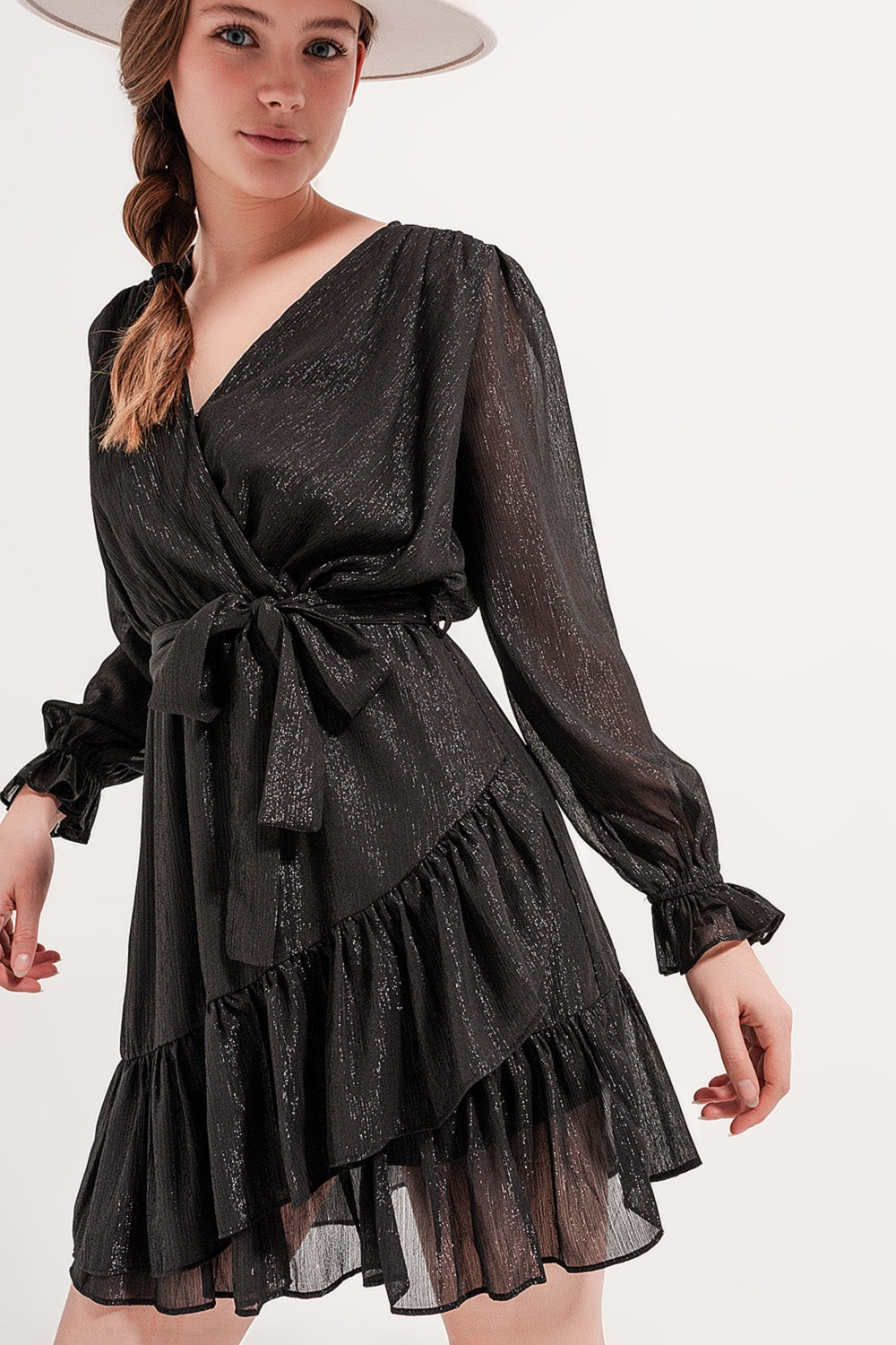Robe courte avec ourlet virevoltant  Noir