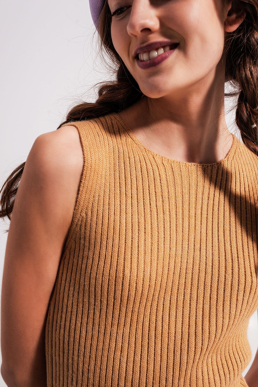 Robe ras de cou mi longue côtelée beige